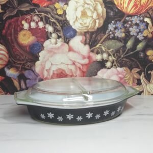 vintage Pyrex ovenschotel zwart kerst