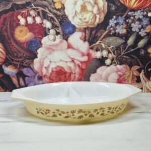 Vintage Pyrex ovenschotel "Gold Acorn"