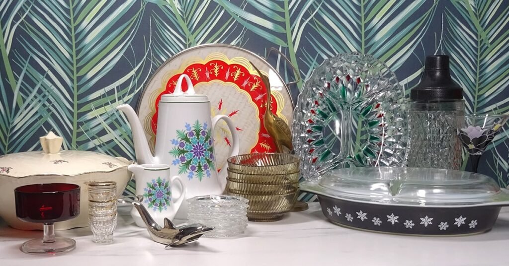 og-assortment-eoy_1200x628-min vintage huisraad servies voor feestdagen: Boch, Luminarc, Wächtersbach